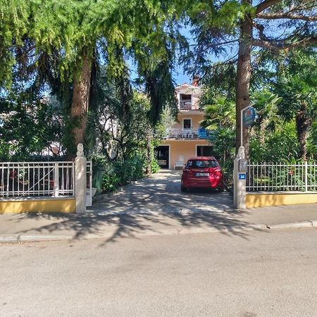 Gino House With Apartments Savudrija Exterior photo